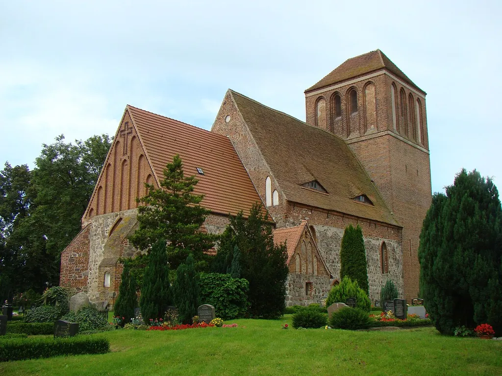 Kirche in Schwinkendorf. Foto: Peter Schmelzle, August 2011
