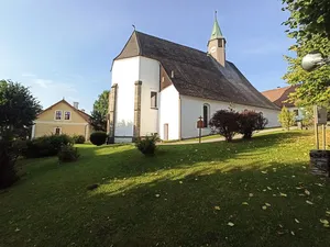 Kath. Pfarrkirche Maria Namen
