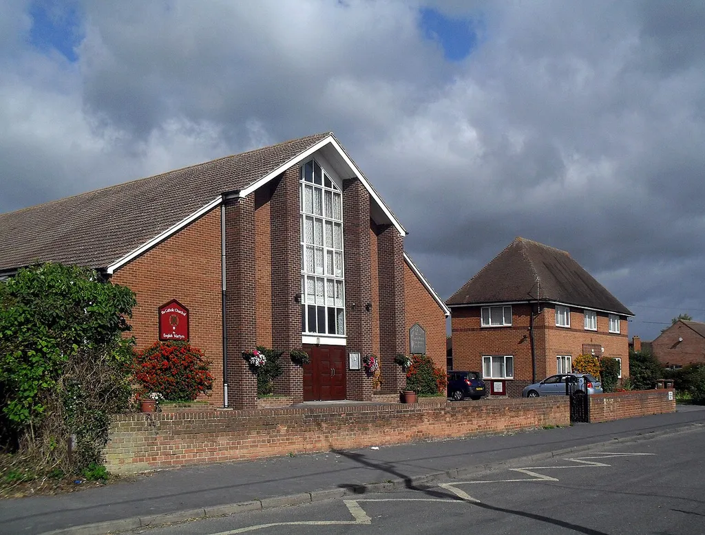 English Martyrs Church, Manor Crescent