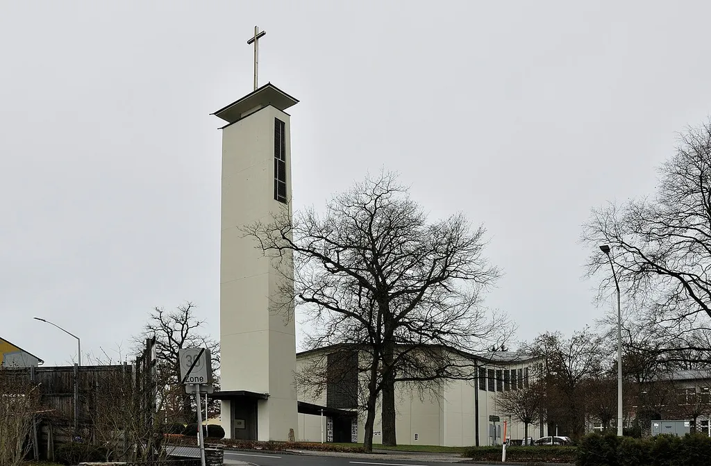 Kath. Pfarrkirche Bruder Klaus