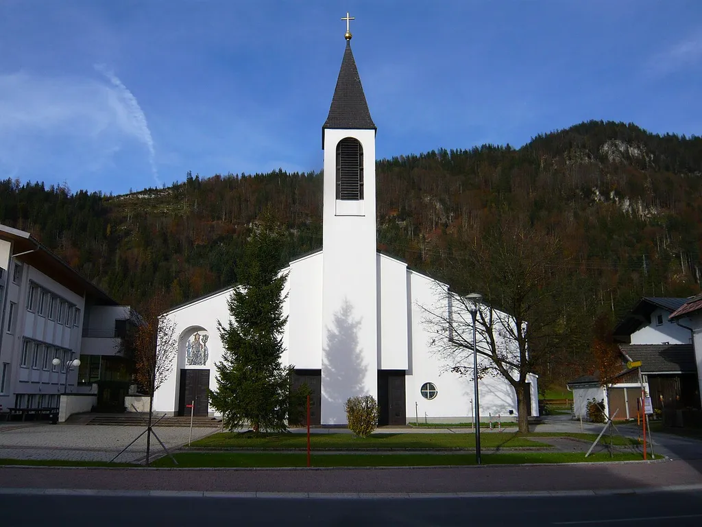 Kath. Pfarrkirche hll. Petrus und Paulus - Lofererstraße, Kirchbichl