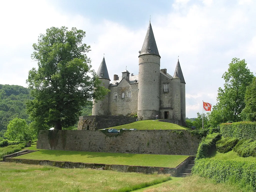 Celles, Houyet (Belgium), the Liedekerke-Beaufort family castle in Vêves(XIII/XVIIIth centuries).