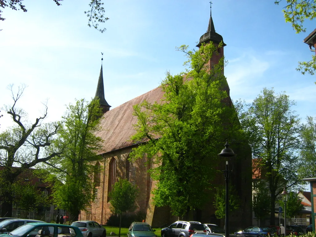 Die Kirche des ehemaligen Klarissenklosters in Ribnitz, heute Teil des Bernsteinmuseums (Ribnitz-Damgarten, Landkreis Nordvorpommern, Mecklenburg-Vorpommern).