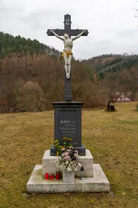 Wayside cross in Černvír near church
