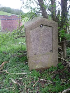 Milestone, above Stowehill Railway Tunnel