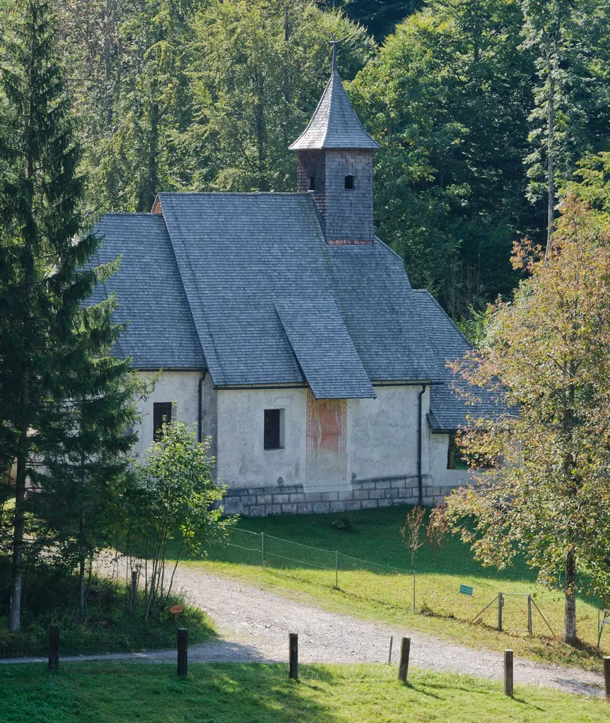 Katholische Filialkirche hl. Rupert This media shows the protected monument with ObjektID 12335 in Austria. (Commons, de, Wikidata)