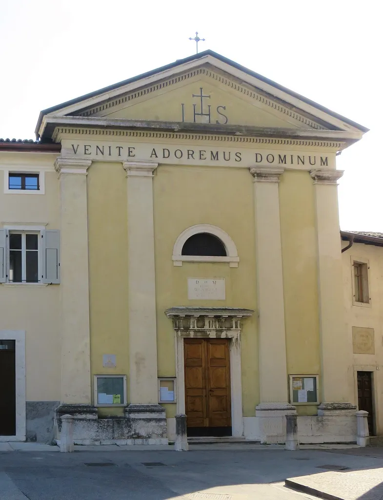 Chiesa di San Carlo Borromeo, piazza Cesare Battisti, Rovereto