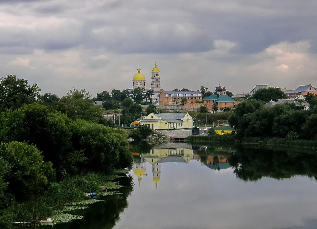 Річка Рось. Вид на церкву святої Марії Магдалини