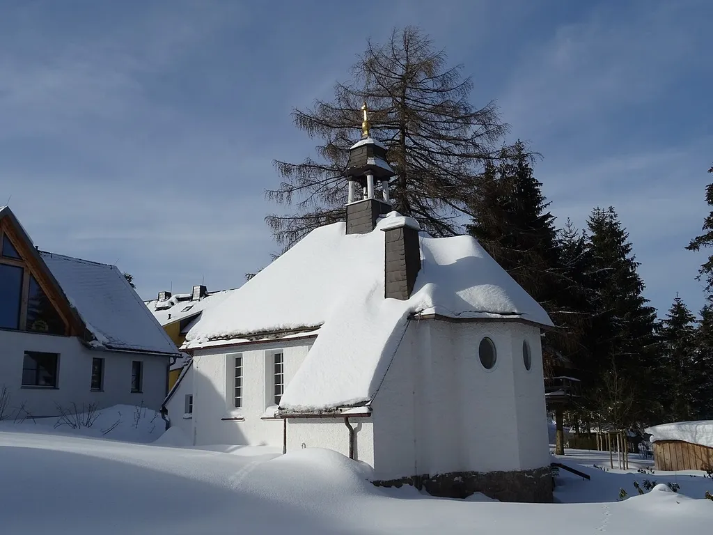 Oberbärenburg; Katholische Waldkapelle im Winter