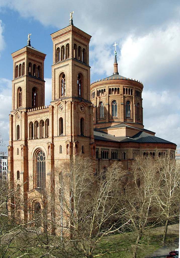 St.-Thomas-Kirche, Berlin-Kreuzberg, Portalansicht
