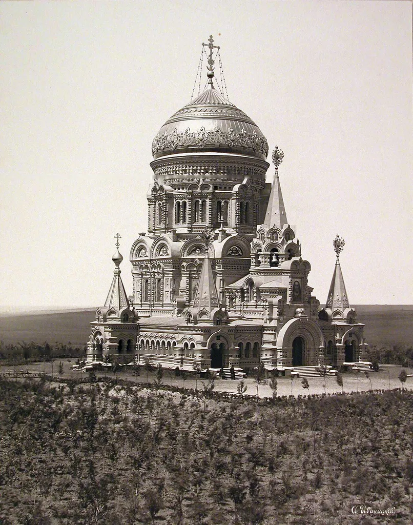 View of the Cathedral of Christ the Savior in Borki (architect R.R. Marfeld; founded on 21 March 1891, erected at the crash site of the Imperial train on 17 October 1888.)