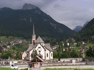 Saint Vigilius church