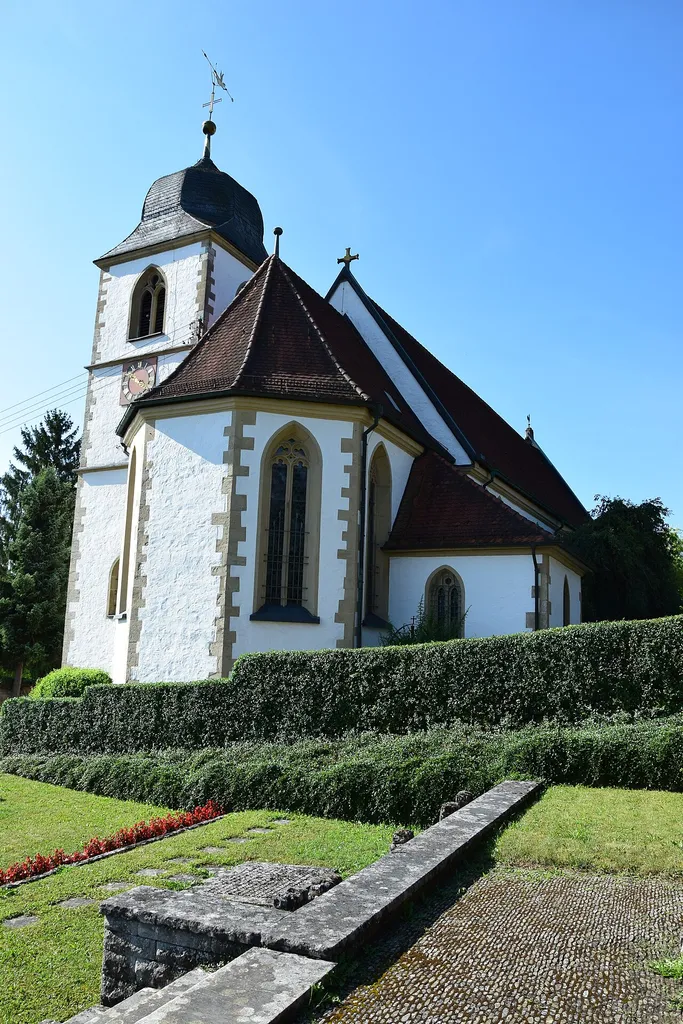 Kirche Mariä Krönung im Ortsteil Stuppach der Stadt Bad Mergentheim im Main-Tauber-Kreis, Deutschland. Im Innern der Kirche befindet sich das Gemälde "Stuppacher Madonna".