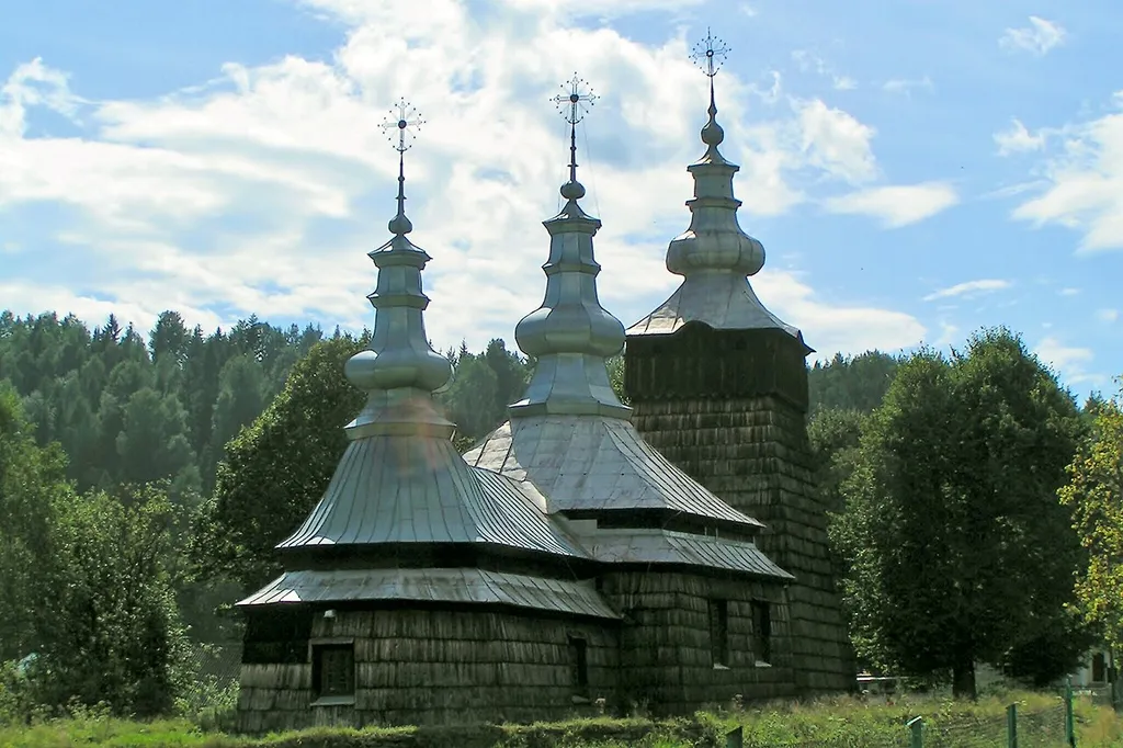 Szczawnik - the former Greek Orthodox Lemka Church of St. Dmitri Sołuński, now Roman Catholic church of St. Demetrius