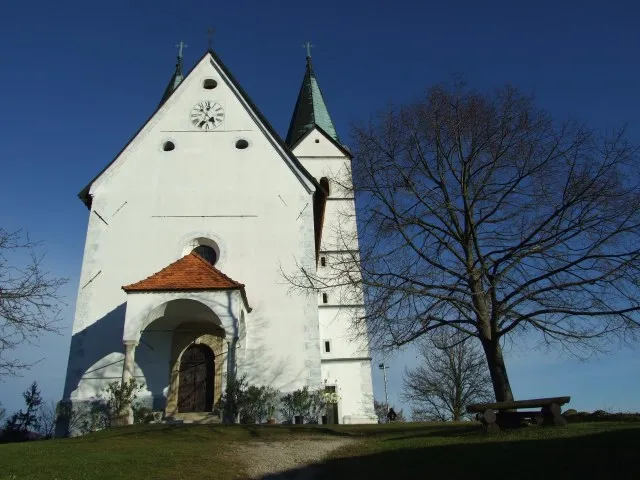 Templom az egyik Laško melletti hegy csucsán, Szlovénia