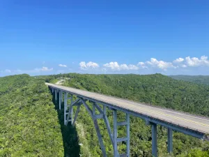 Bacunayagua Bridge