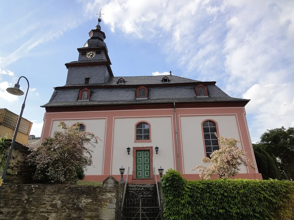 Die evangelische Kirche in Hünstetten Bechtheim