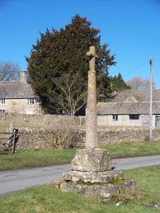 Cross and well at Condicote 65m south west of St Nicholas's Church