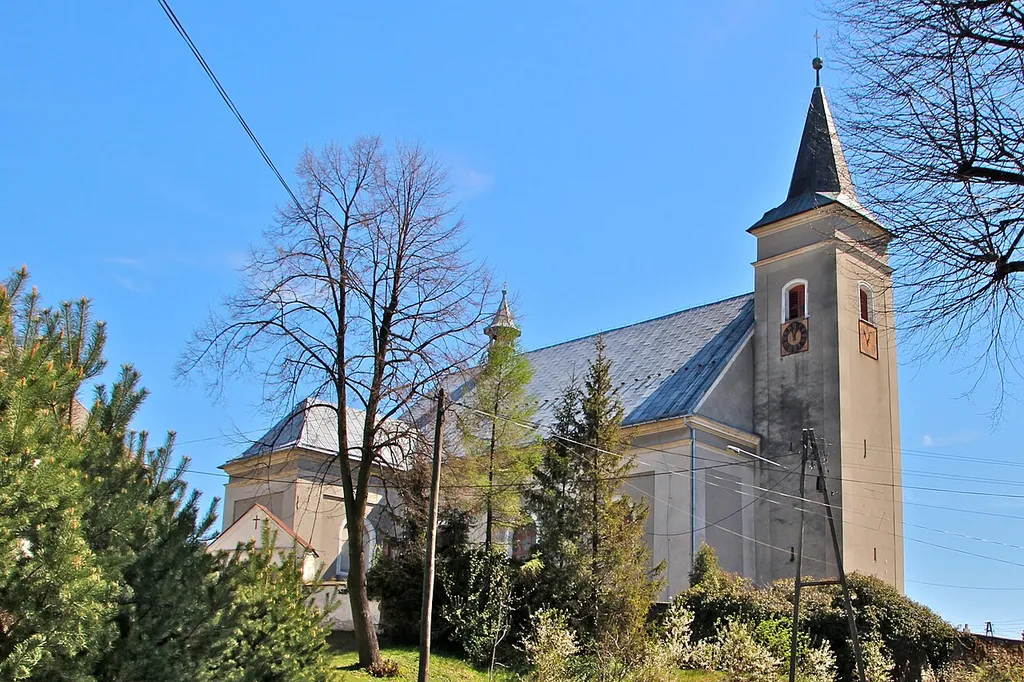 Opawica - kościół parafialny p.w. Świętej Trójcy, 1701-1796, 1829 (zabytek nr 120/54 z 25.08.1954)