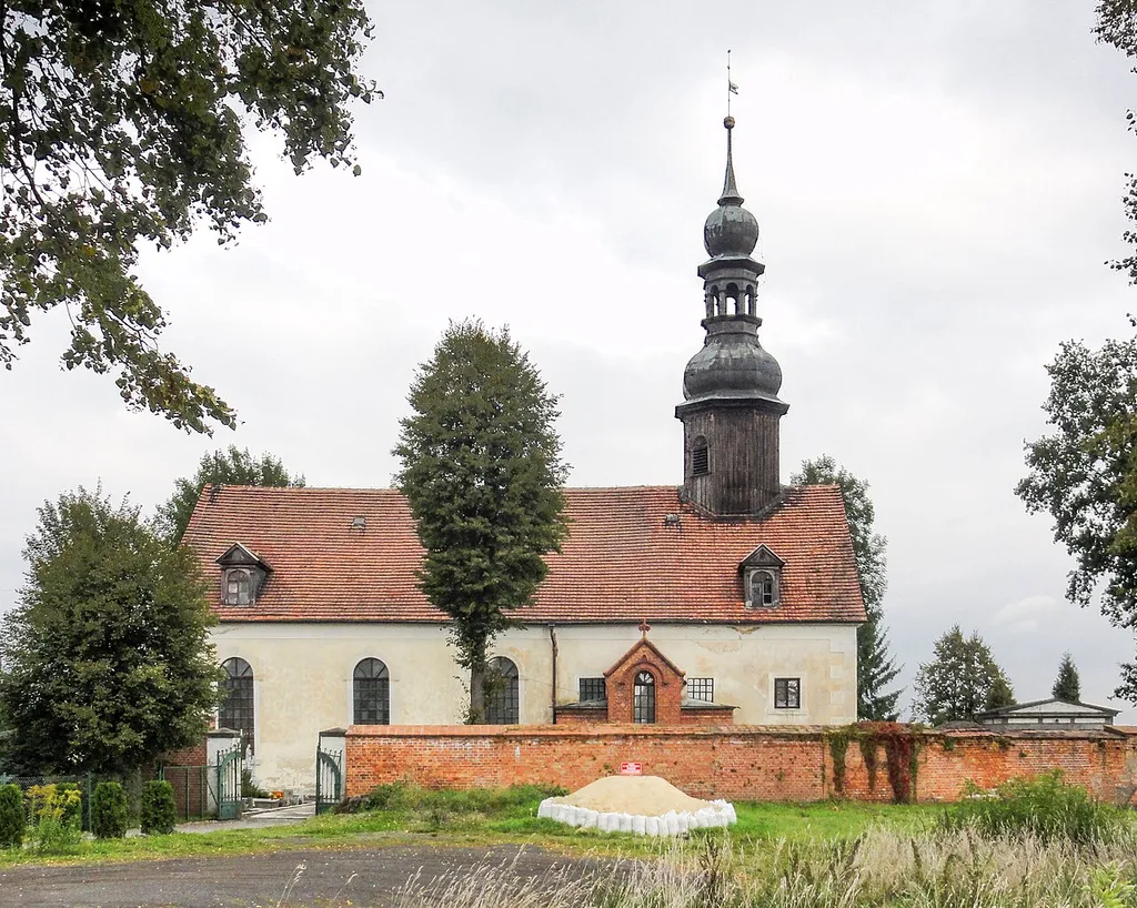 Kościelnik - kościół ewangelicki, ob. rzym.-kat. p.w. św. Jana Chrzciciela, XVIIIcmentarz ewangelicki, ob. katolicki, przy kościele, XIV, XVIII (zabytek nr rejestr. 419/864 z 19.04.1961