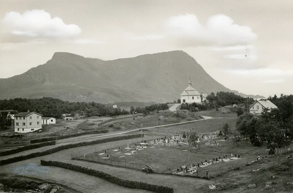 Bildet er hentet fra Nordlandsmuseet bildesamling etter Kanstad. Motivbeskrivelse: Digermulen Sted: Vågan, Digermulen