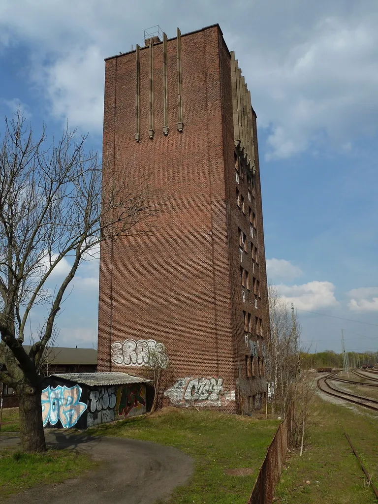 Denkmalgeschützter Wasserturm am Hauptbahnhof Brandenburg