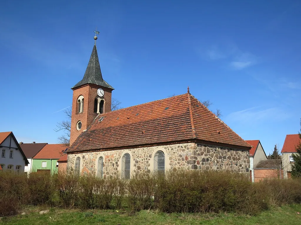 Kirche in Reppinchen, Blick von Südosten