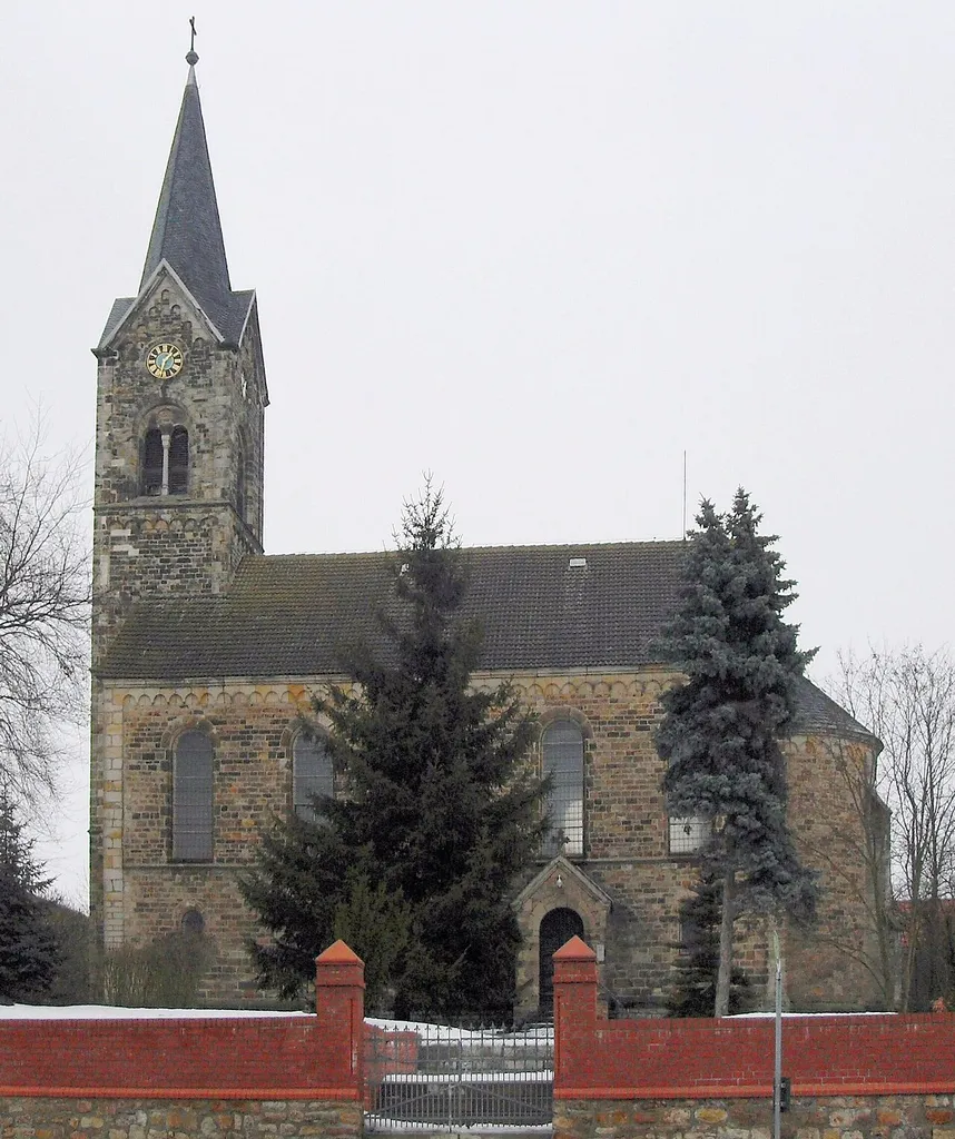 Südseite der Kirche in Druxberge, Gemeinde Eilsleben, Landkreis Börde, Deutschland