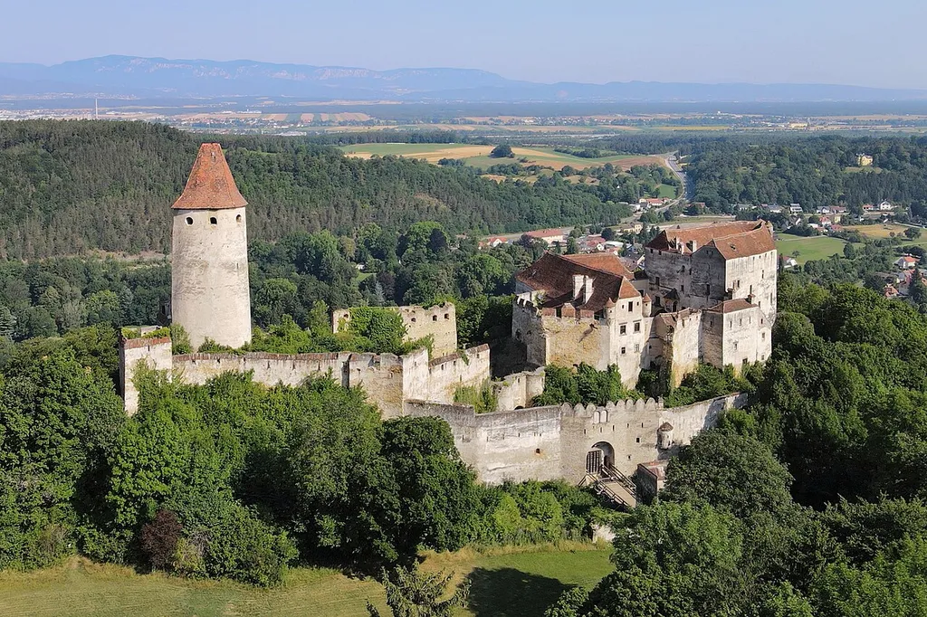 Southeast view of Seebenstein Castle, Lower Austria.
