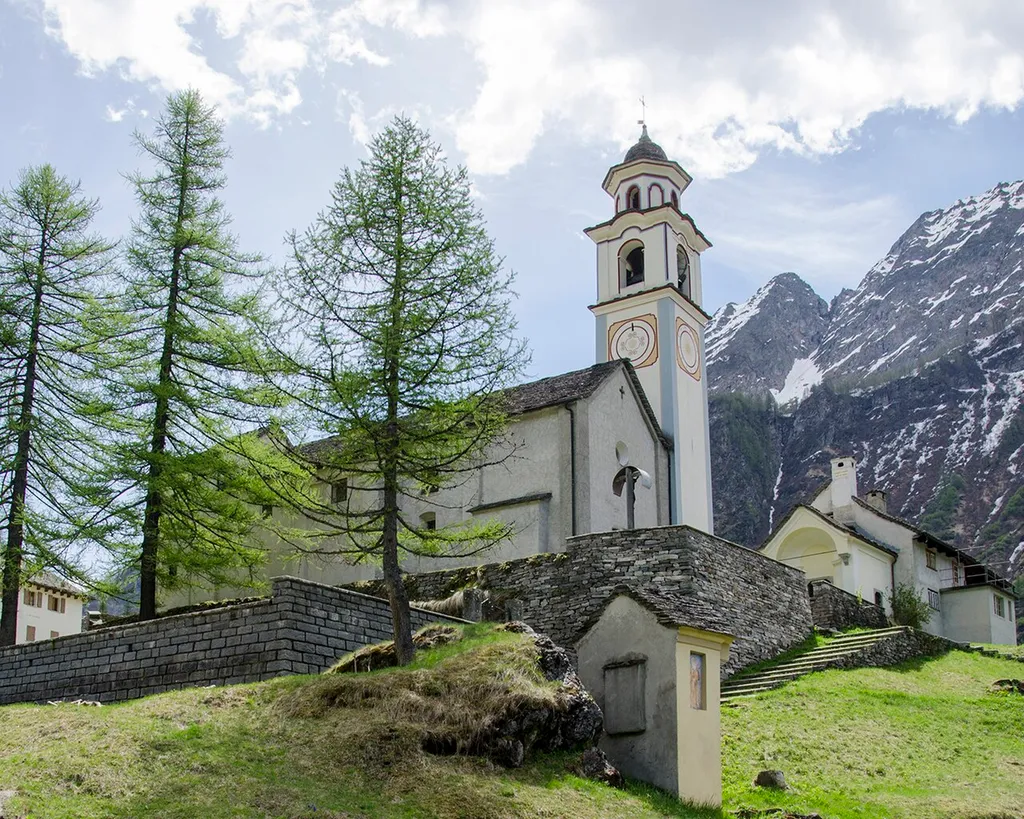Progetto Parco Nazionale del Locarnese - Bosco Gurin - Church of St.Jacob and Christopher