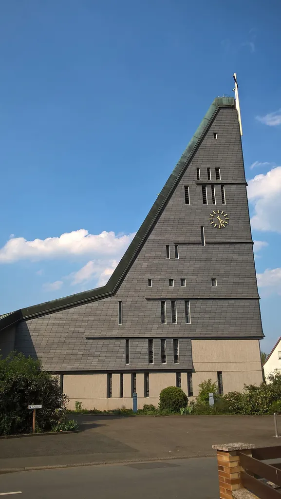Ev. Kirche Sarnau, Lahntal, Landkreis Marburg-Biedenkopf, Hessen, Deutschland