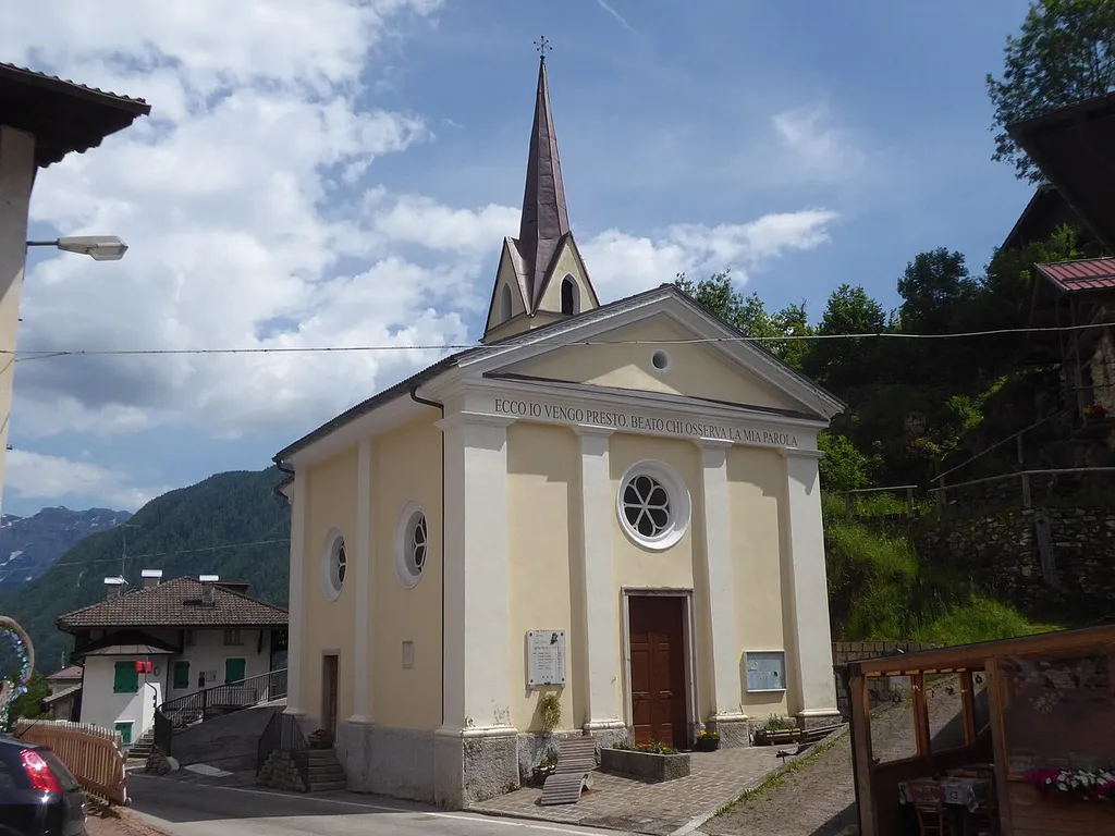 Gobbera (Canal San Bovo, Trentino, Italy), Saint Godehard church