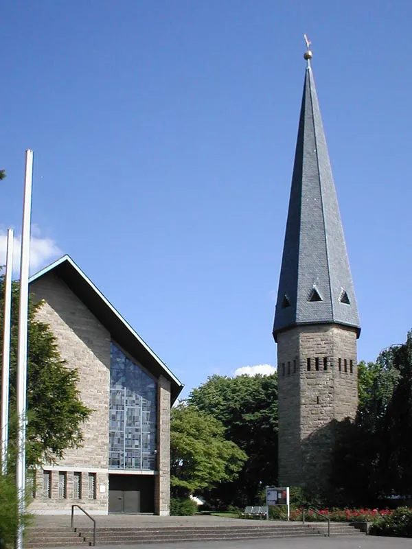 Katholische Johanneskirche in Epfenbach, erbaut ab 1962, geweiht 1966