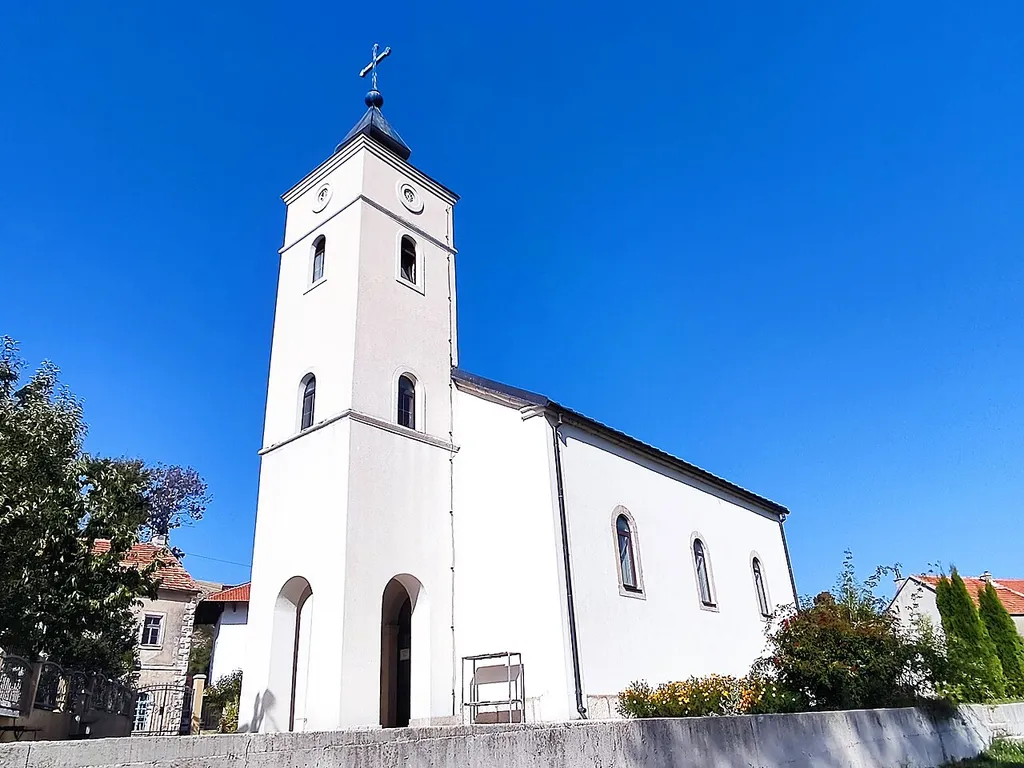 This is a photo of a monument in the Republika Srpska identified by the ID