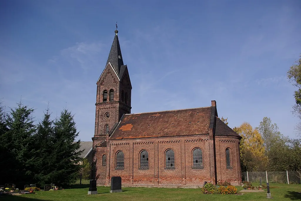 Niedergörsdorf Ortsteil Danna in Brandenburg. Die Kirche wurde 1884 / 1885 erbaut, sie steht unter Denkmalschutz.