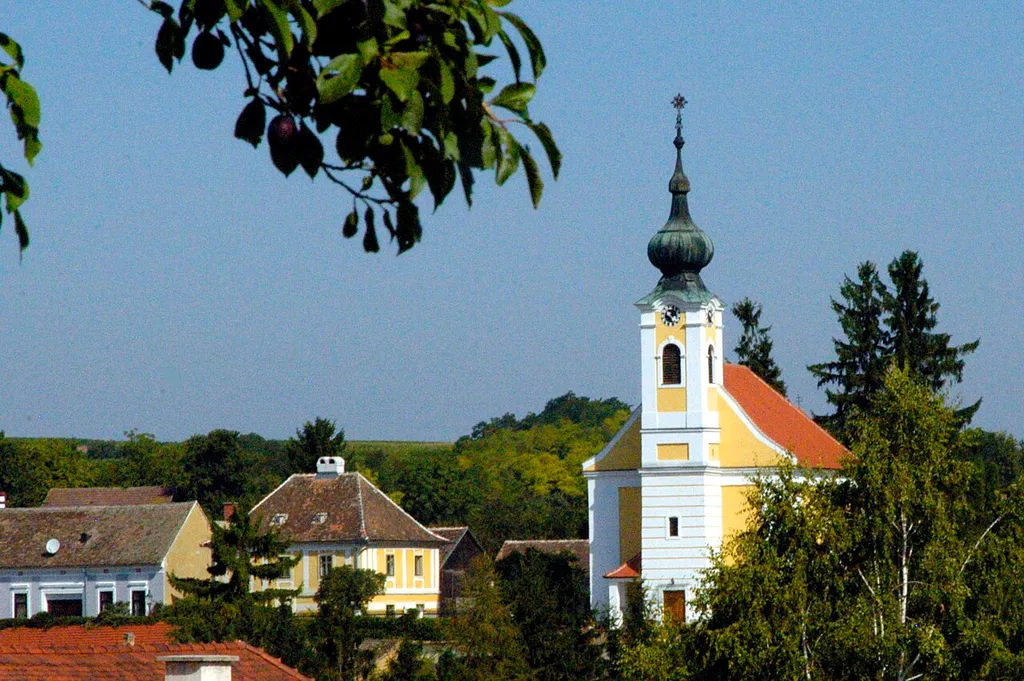 Pfarrkirche zur Heiligen Dreifaltigkeit in Großmeiseldorf, Gemeinde Ziersdorf