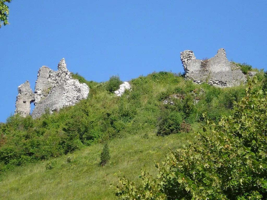 Ruins of Tržan Castle in Modruš (Croatia) - south view