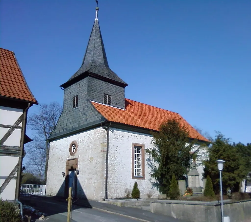 Die Michaeliskirche in Harbarnsen, Landkreis Hildesheim, Niedersachsen, Deutschland