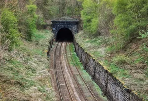 Portal To South Entrance Of Bramhope Railway Tunnel At Se 241 407
