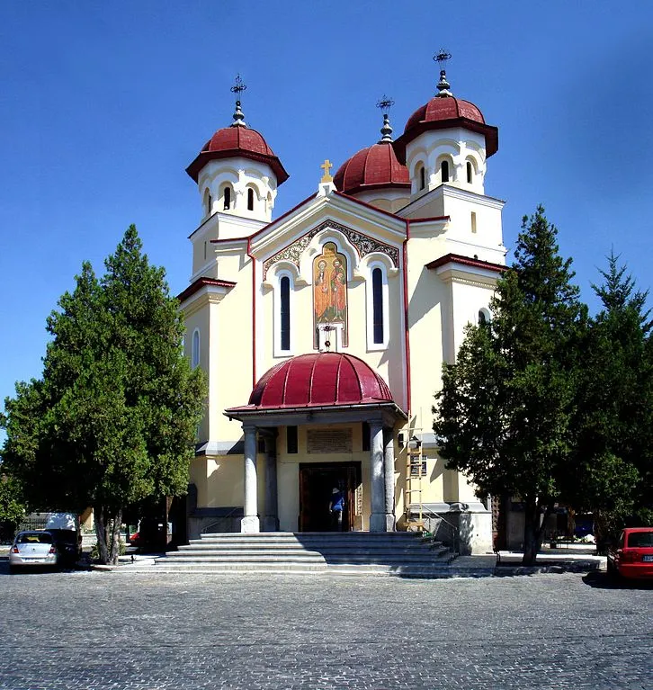 Church of the Holy Apostols Peter and Paul in Targu Jiu
