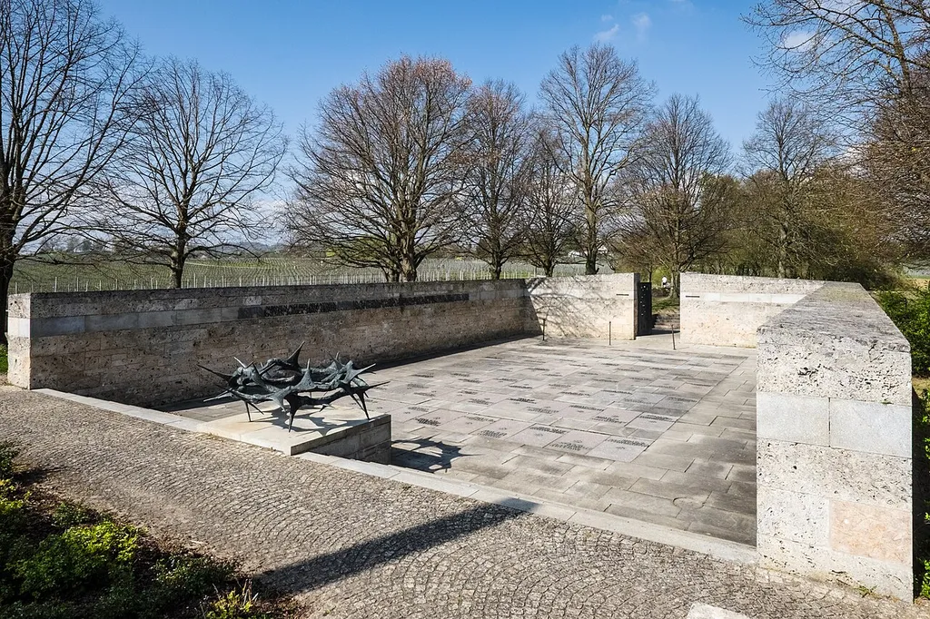 Meersburg-Lerchenberg German military cemetery