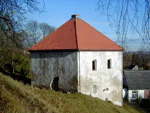Kandava Castle
