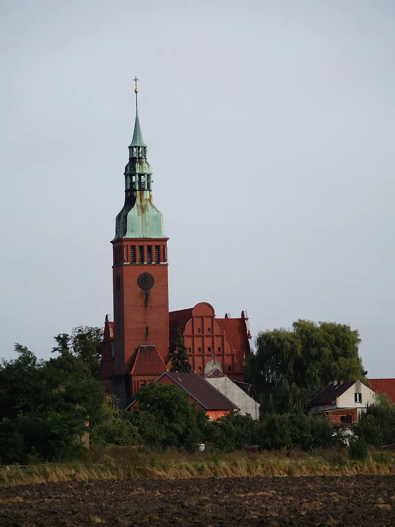 Kościół fil. św. Józefa, d. ewang. Prusice, ul. Powstańców Śląskich 8, Prusice