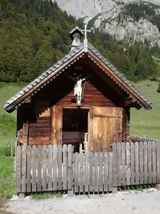 Walburgakapelle, Eng