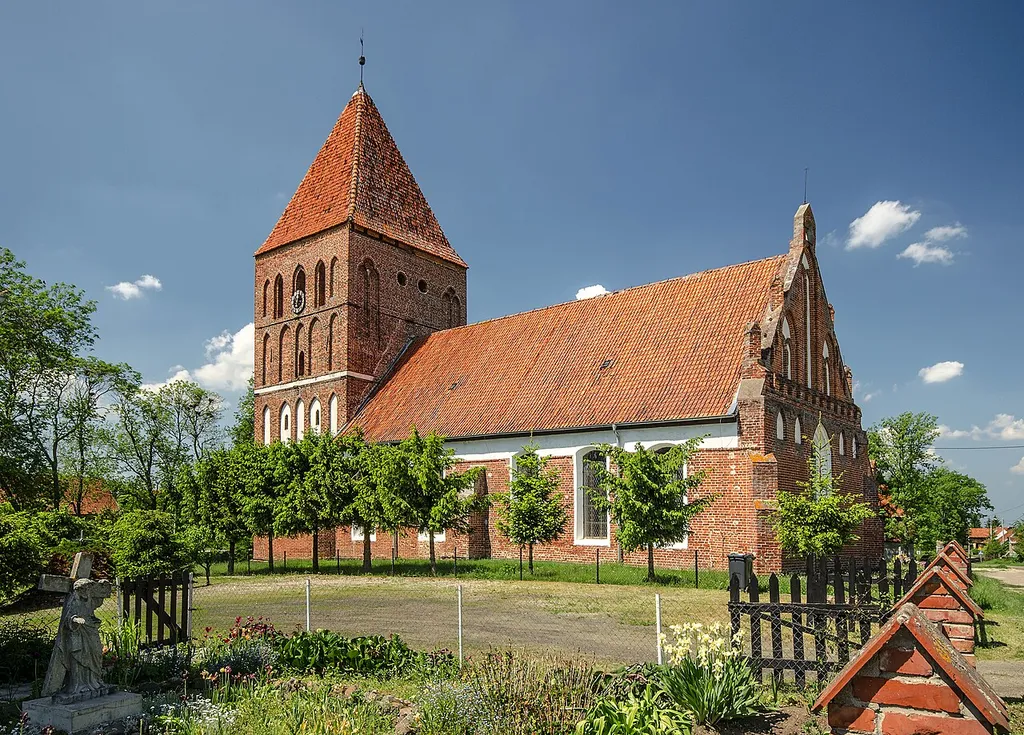 Jelonki - rzymskokatolicki kościół parafialny p.w. Najśw. Serca Pana Jezusa, 2 ćw. XIV, poł. XIX