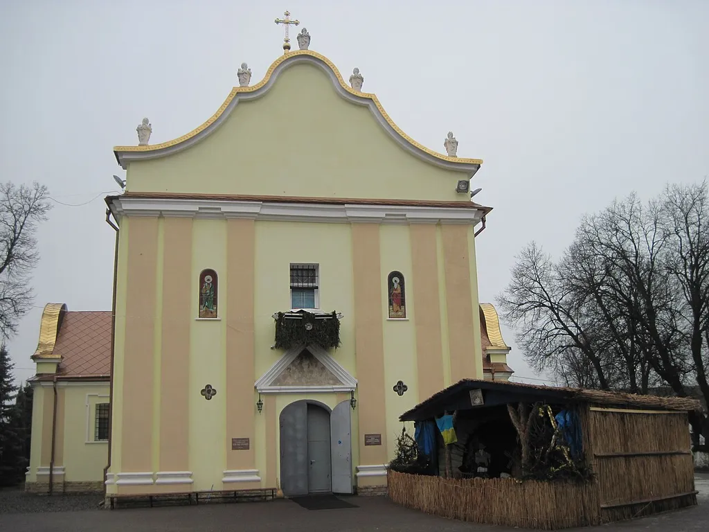 Фасад церкви Зарваниця, 2105