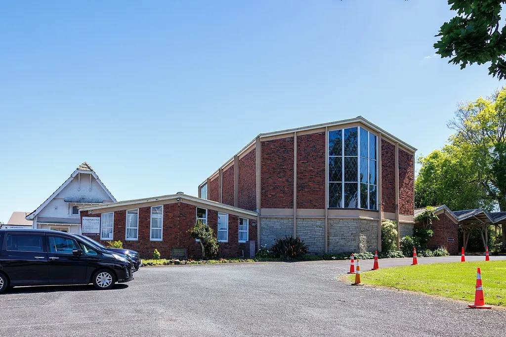St George's Anglican Church in Papatoetoe, Auckland, viewed from the south-east.