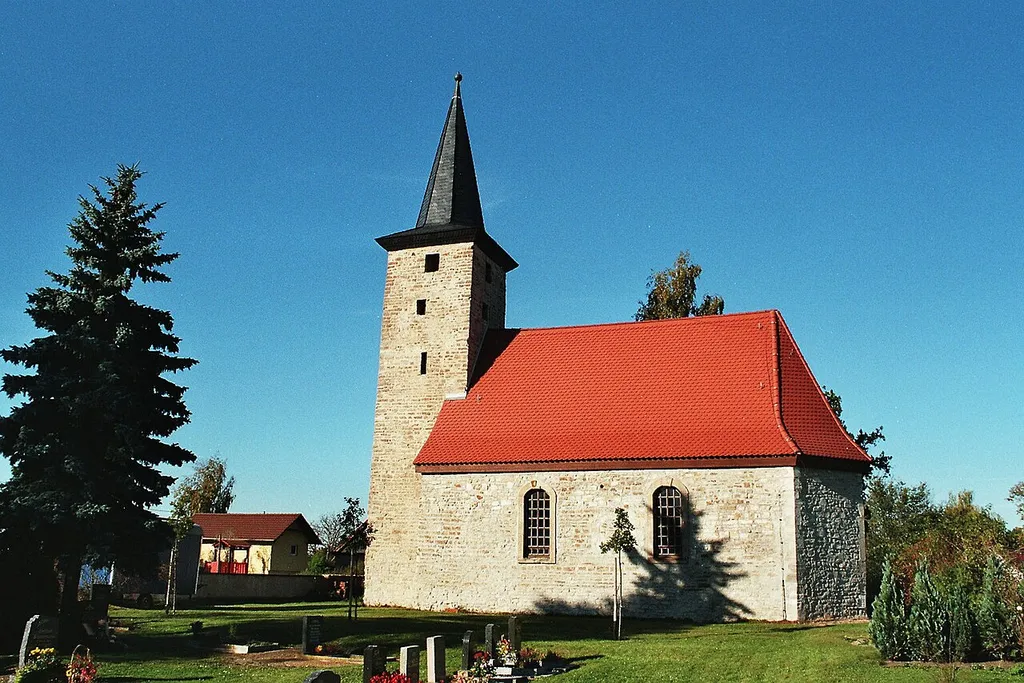 Thalschütz (Leuna), the village church