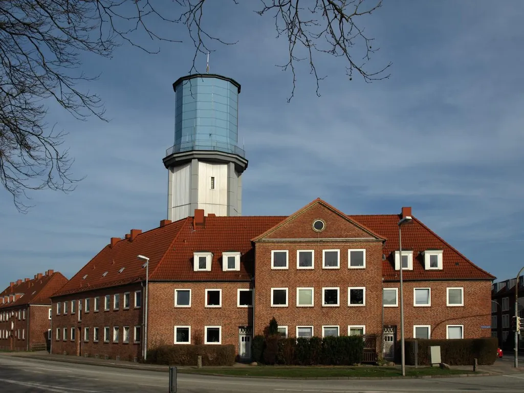 Water tower Schleswig Schubystr.(Schleswig-Holstein, Germany) photo 2011
