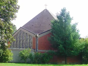 Neue Sankt-Peter-Kirche